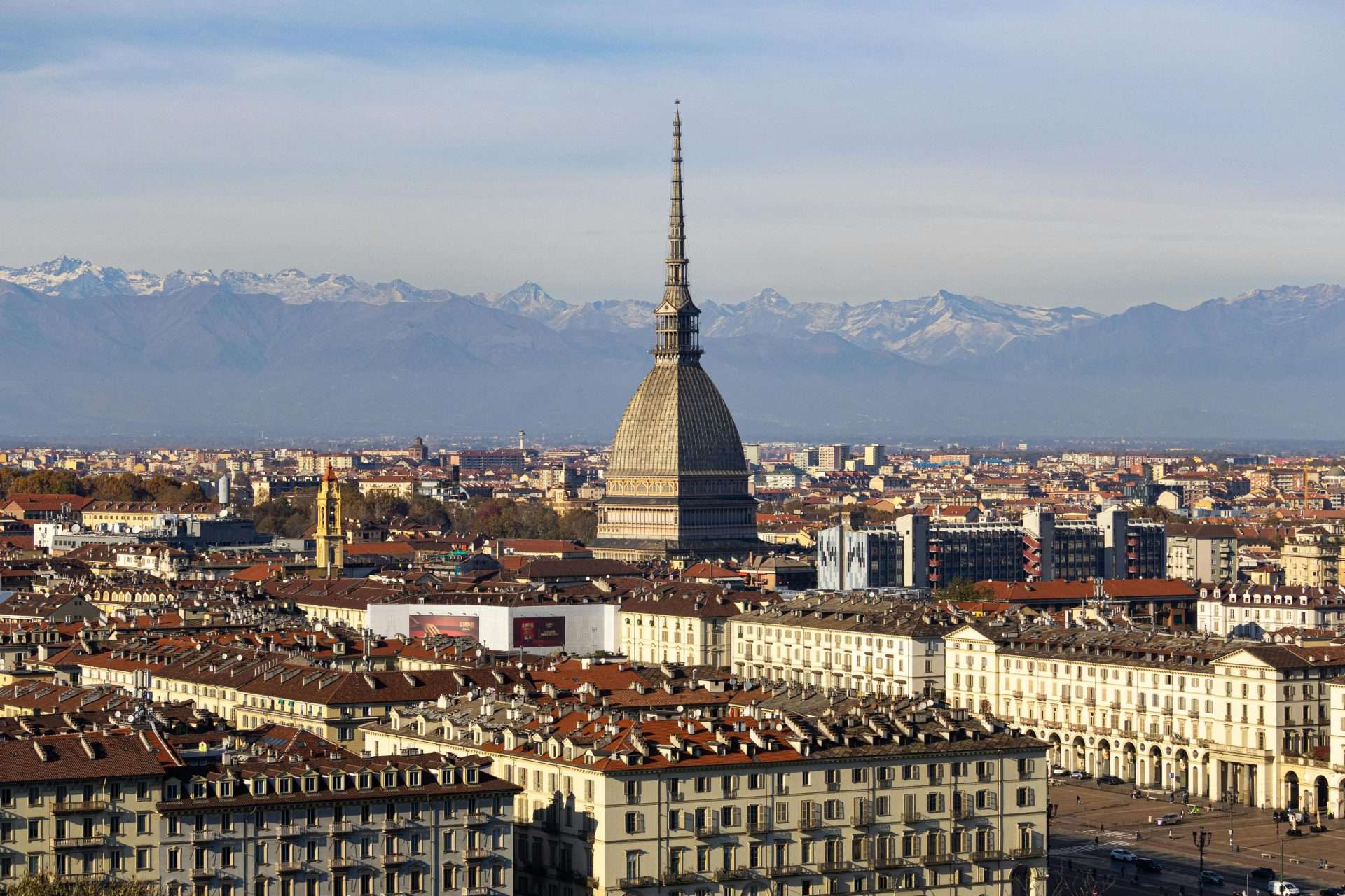 Come vendere casa bene: dal piano di marketing alla negoziazione